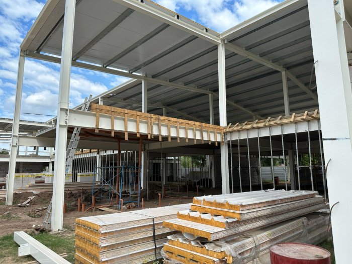 Provincia finalizó los trabajos de techado de la nueva Escuela Técnica en Humberto Primo