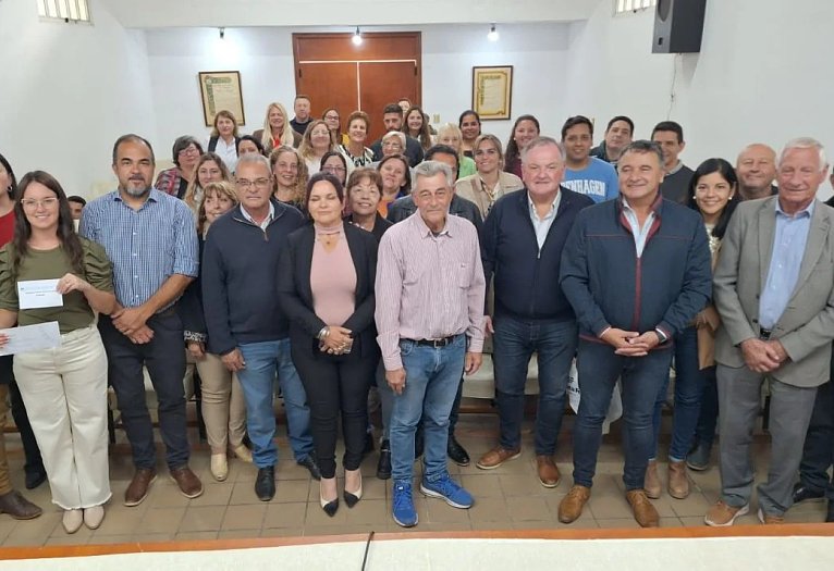 Las Bibliotecas Populares del departamento recibieron 27 millones y kits de materiales