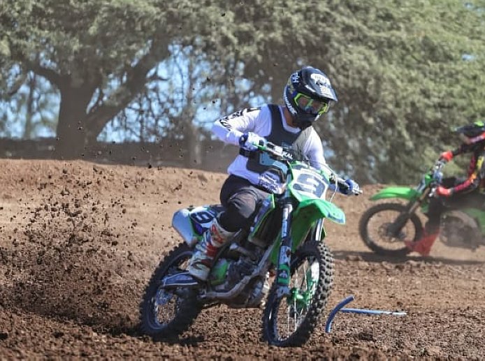 Gran presentación del motocross santafesino en Suardi