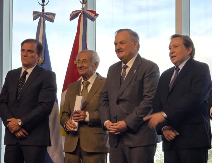 El Senador Felipe Michlig recibió el diploma de convencional reformador por el Dpto. San Cristóbal