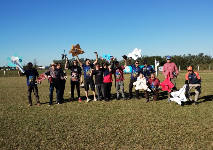 Exitoso encuentro de aeromodelismo en Suardi