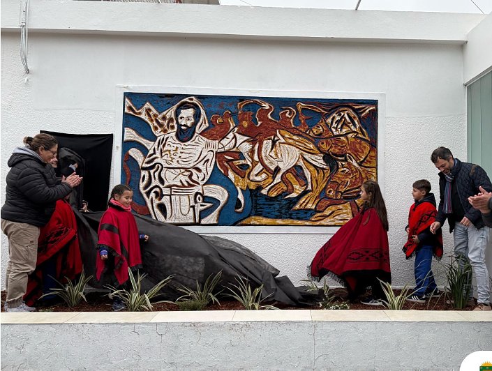Brinkmann inauguró mural en homenaje al Gral. Güemes
