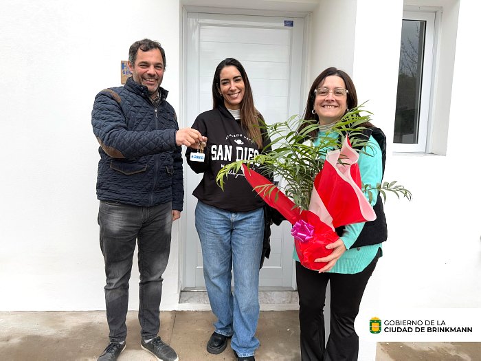 Brinkmann: Entregaron una nueva vivienda del Plan 