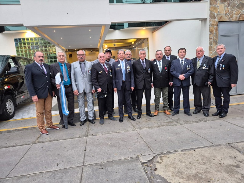 Veteranos de Malvinas viajaron a Perú para un reencuentro histórico
