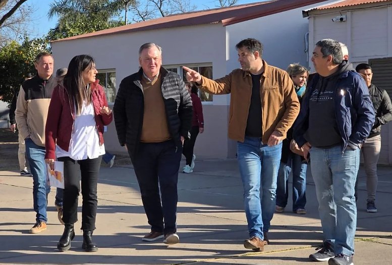 El Senador Michlig acercó aportes en apoyo a la educación y el deporte de Suardi
