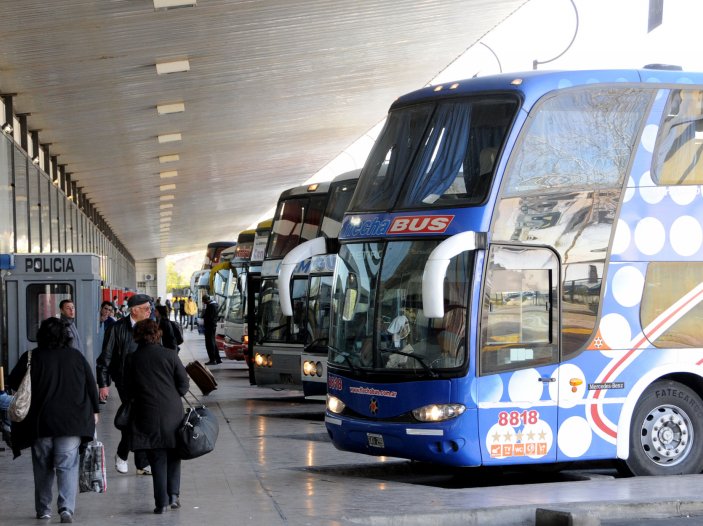 La provincia aumentó las tarifas de los colectivos interurbanos