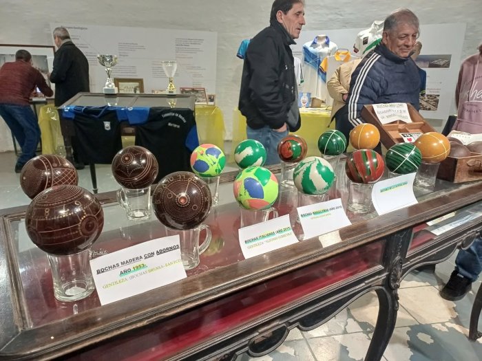 Inauguraron la muestra 50 años de la Asociación Civil de Bochas Morteros 