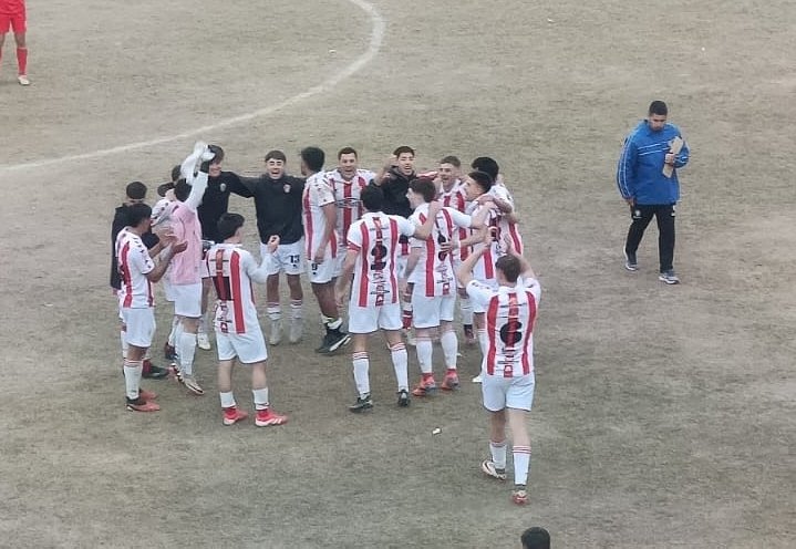Zona Norte: Sportivo ganó el clásico y Porteña clasificó