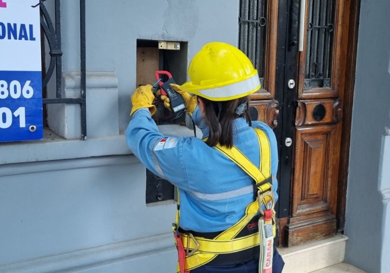 EPE detectó otras 7 mil conexiones irregulares y asciende a $ 2.900 millones el dinero recuperado por el fraude