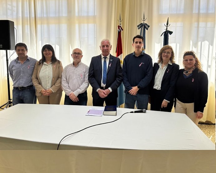 Suardi: Autoridades del Ejecutivo y Concejales juraron la nueva Constitución