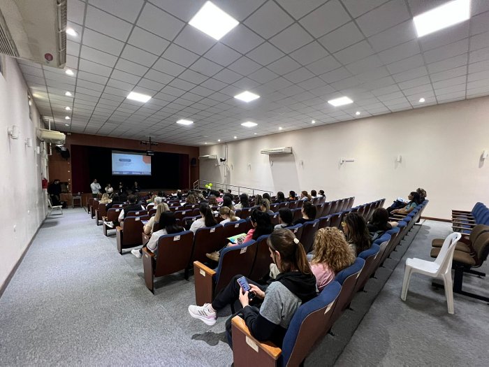 Capacitación sobre bienestar digital, en el marco de las jornadas sobre Ludopatía