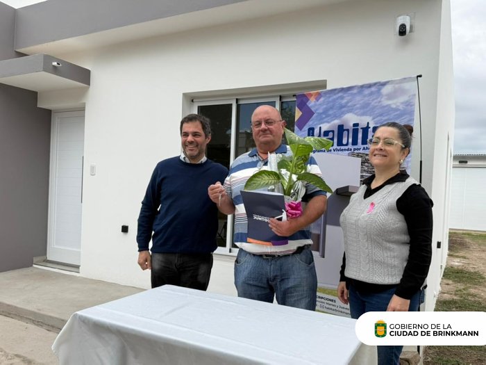 Entregaron una nueva vivienda del Plan Habitar en Brinkmann