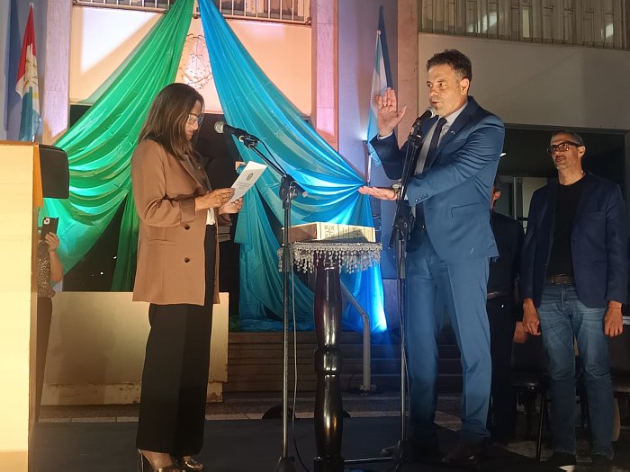 En un histórico acto, el Dr. Leandro Gastaldi asumió la Intendencia de Suardi