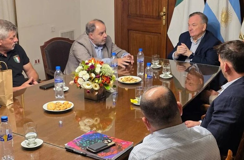 Michlig recibió al Diputado por Sudamérica del Congreso Italiano, Franco Tirelli