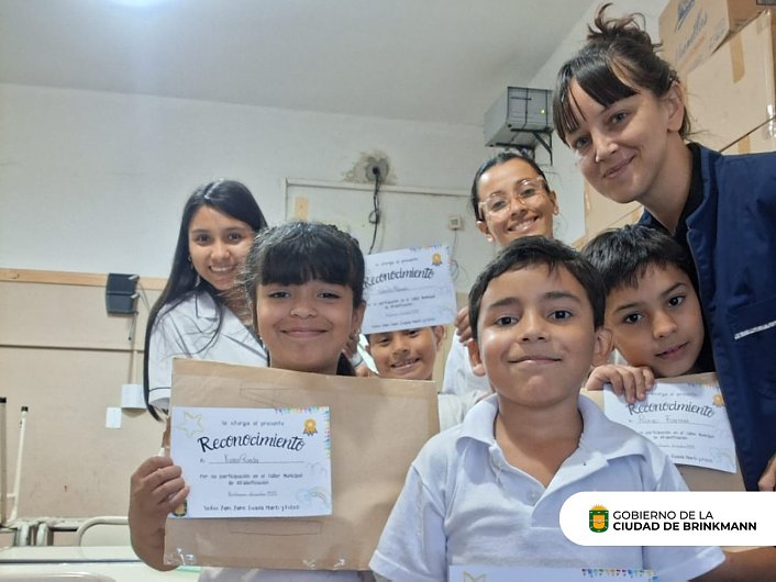 Brinkmann avanza en la alfabetización en las escuelas primarias