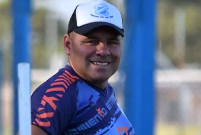 Gerardo Acuña renunció a la dirección técnica de 9 de Julio