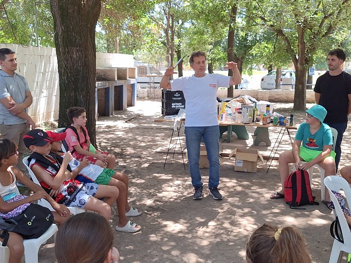 Suardi: Charla sobre separación de residuos y compostaje en la Escuela de Verano