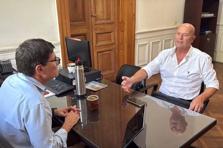 Goity se reunió con AMET y confirmó que no habrá paro docente