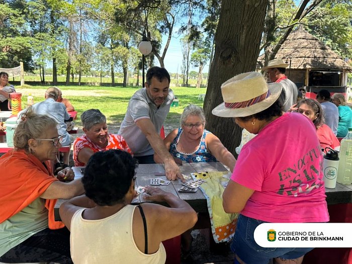 Finalizaron las actividades de verano para adultos mayores en Brinkmann