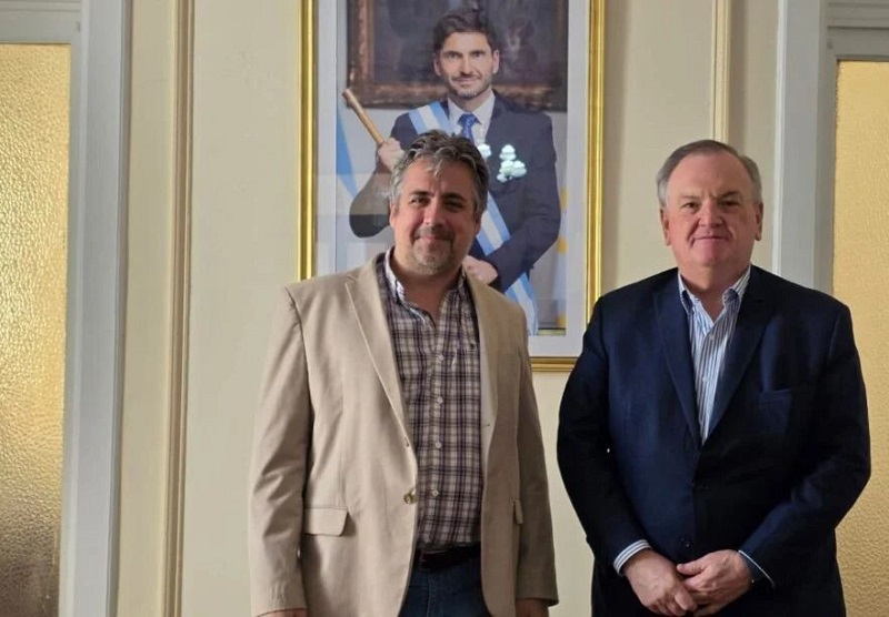 Reunión de trabajo del senador Michlig y el ministro Cococcioni por temas del Dpto. San Cristóbal