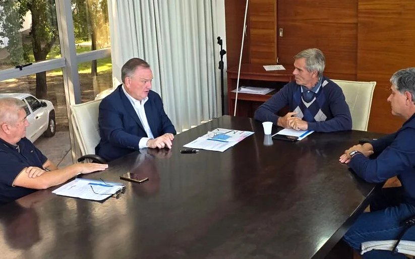 Michlig analizó con autoridades de la DPV la marcha de obras viales del Dpto. San Cristóbal