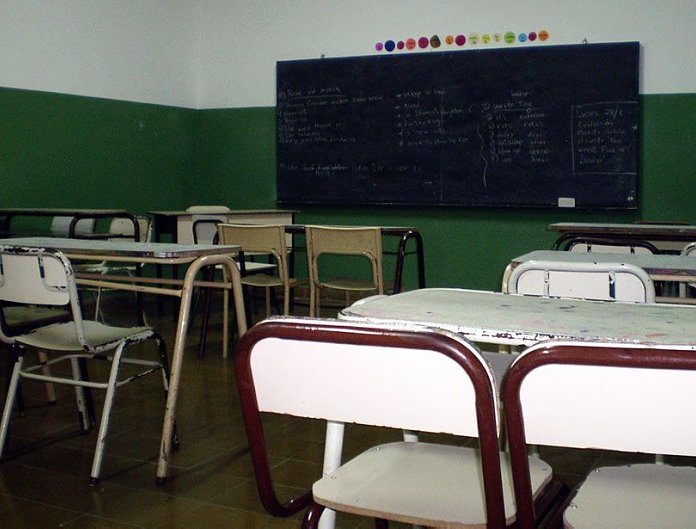 Provincia alerta por amenazas en escuelas y advierte sobre graves consecuencias penales
