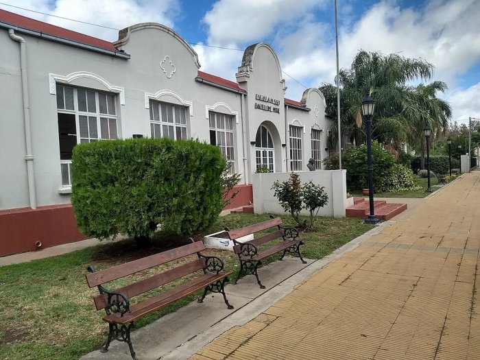 Investigan amenaza de alumno en una escuela de Suardi