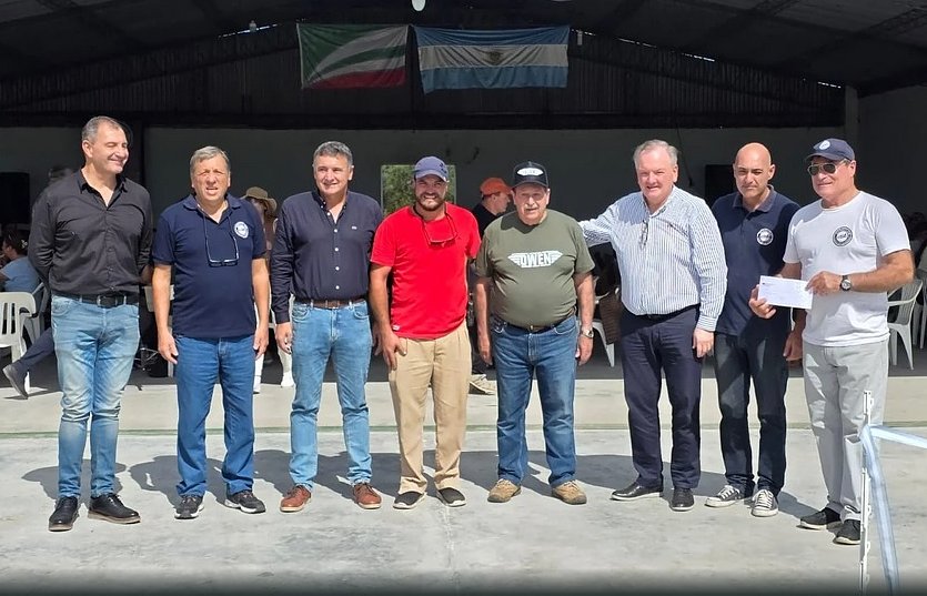 Michlig y González inauguraron obras y entregaron aportes en el Aeroclub San Cristóbal