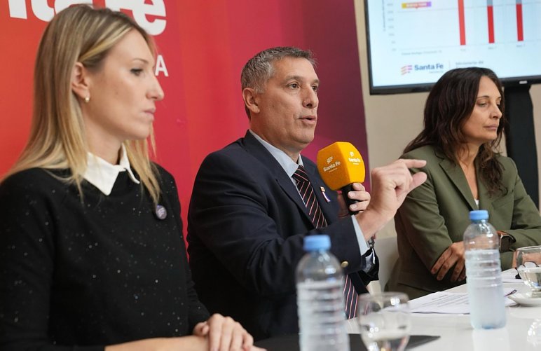 Santa Fe lanzó un plan para aliviar deudas y limitar descuentos salariales