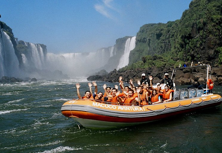 Turismo en baja: menos viajes, estadías más cortas y consumo contenido en el fin de semana largo