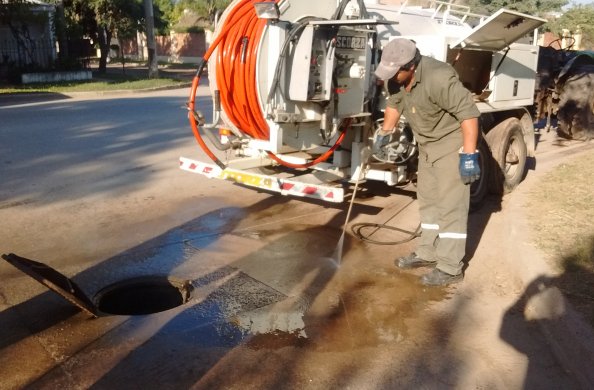 Morteros: El municipio adquirió máquina para mejorar la red de cloacas