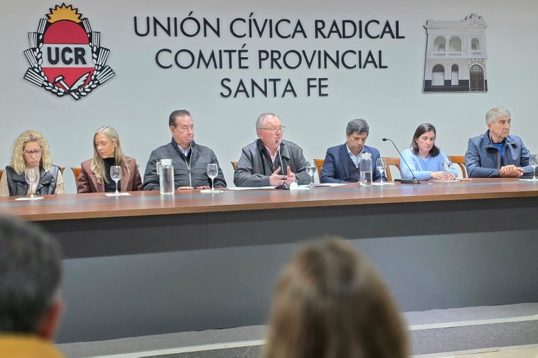 Felipe Michlig asumió un nuevo período al frente de la UCR de Santa Fe con el foco puesto en la reforma de la Carta Orgánica