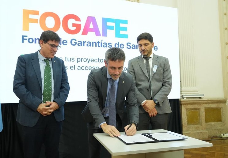 Santa Fe lanza un fondo de $7.500 millones para garantizar créditos y potenciar a las Pymes