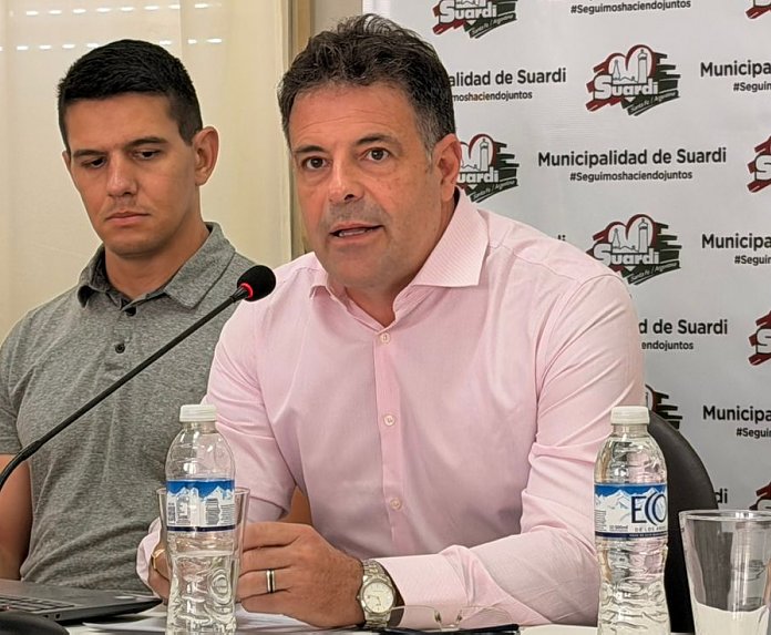 Gastaldi defendió la reducción de concejales y cuestionó la negativa del Concejo Municipal