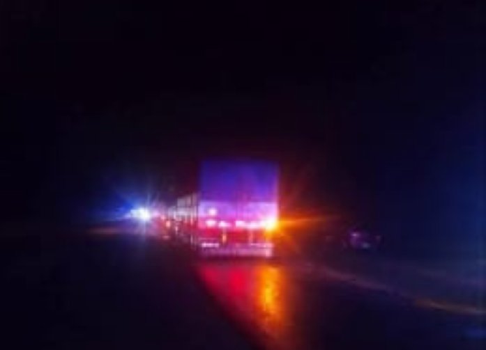 Un motociclista murió tras ser embestido por una camioneta en Elisa