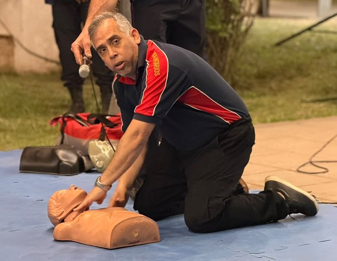 Aprender para salvar vidas: Jornada de RCP en plaza San Martín de Suardi