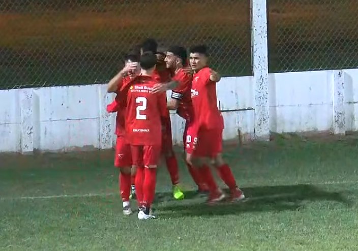 Primera A: Juniors goleó al 9 de Freyre y sigue en carrera