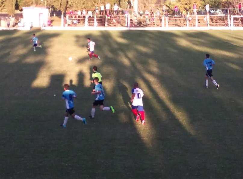 La Liga: La Paquita y Pueblos Unidos mandan en la Primera B
