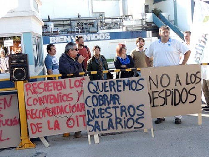 Camioneros vuelve a bloquear plantas de SanCor