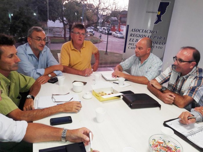 Solicitan cloacas 18 localidades del departamento Castellanos