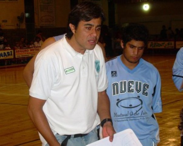 Mengoni se hará cargo del básquet de Unión