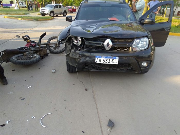 Motociclistas lesionados en un accidente en Ceres