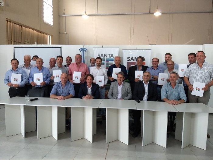 Realizarán cloacas en 17 localidades del departamento Castellanos