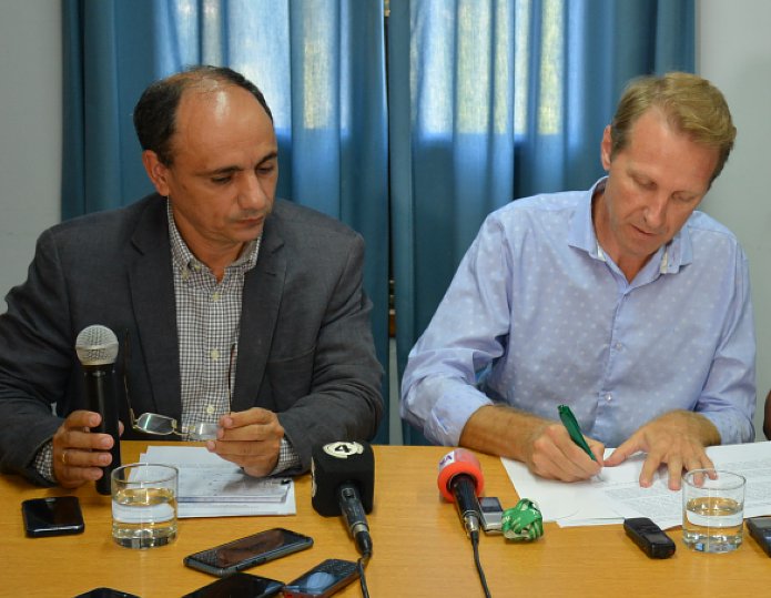 Sunchales: Firmaron convenio para mejorar la atención del ANSES
