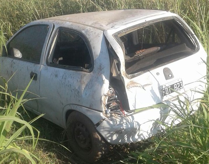 Automovilista volcó en zona rural de Brinkmann