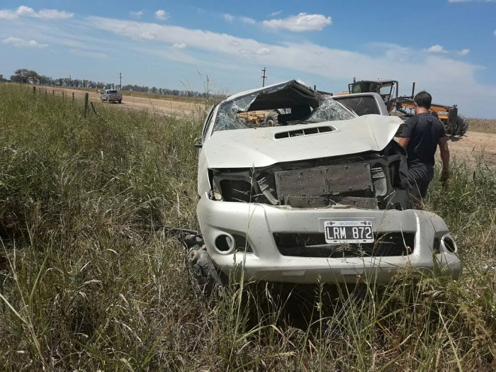 Un hombre murió al volcar con su camioneta en ruta 61 S