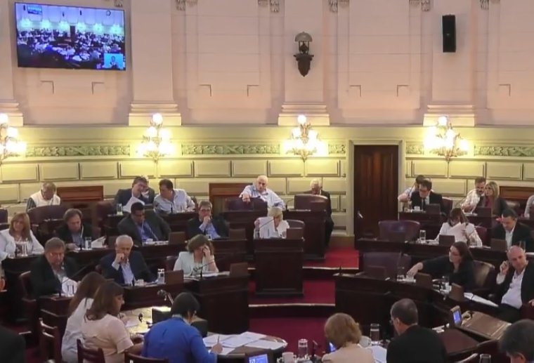Diputados respaldó el crédito para obras de pavimento