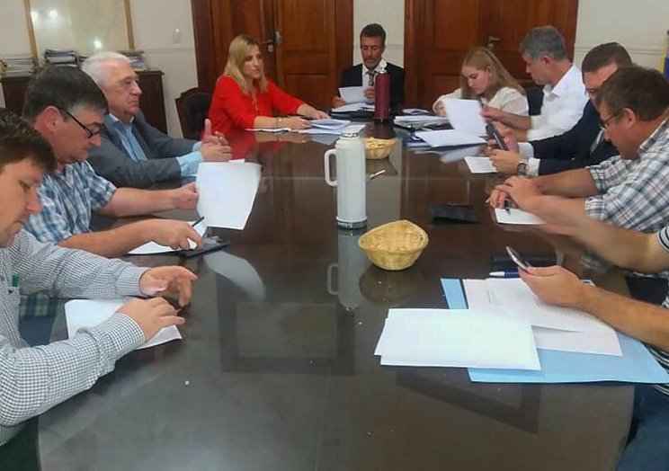 Fondos de Obras Menores para Monte Oscuridad y Huanqueros