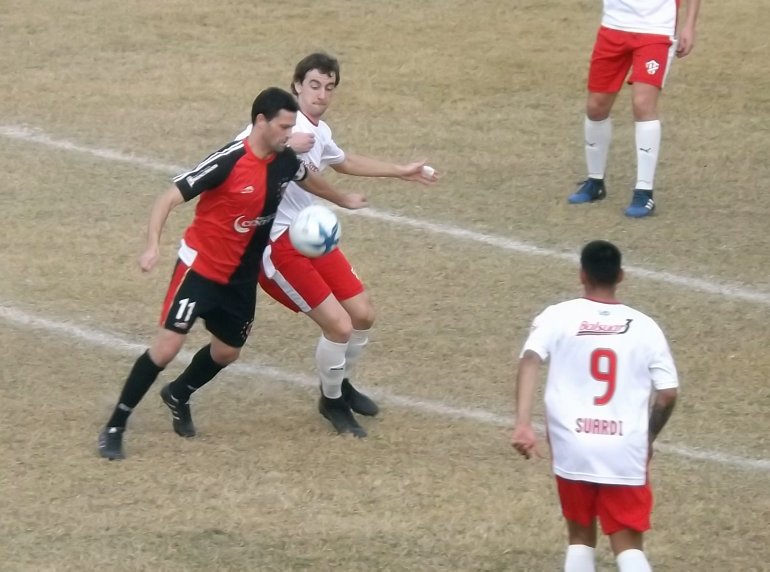 La Liga: Se cortan los de arriba en la A. Devoto perdió el invicto