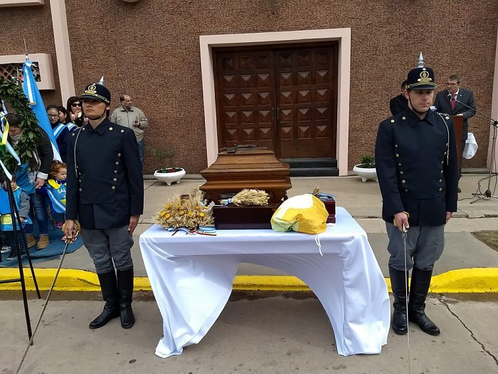 Los restos de los fundadores de Brinkmann, descansan en la ciudad